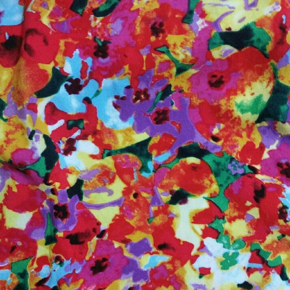 **SALE** CABI bright floral tank top XS - Picture 4 of 7